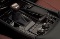 /album/fotogalereya/a1439546338-2016-lexus-lx-570-24-jpg/